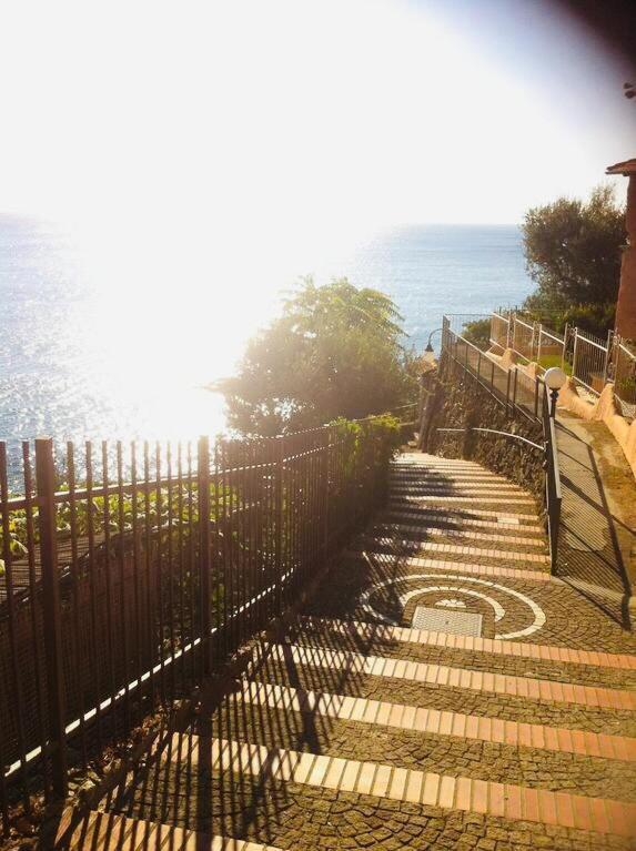 “L'Alcova Delle Sirene” Apartment Bergeggi Exterior foto